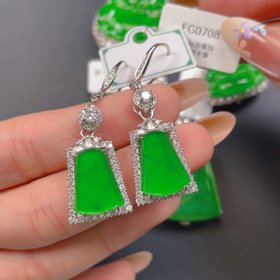 【闪购商品】银S925镶嵌翡翠耳钉翡翠