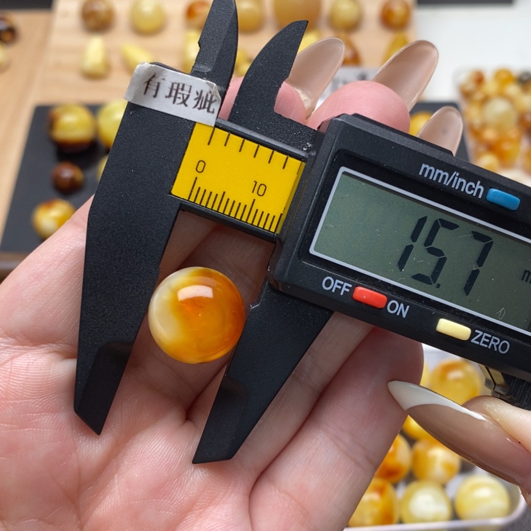 琥珀未镶嵌珠宝奇石蜜蜡1175