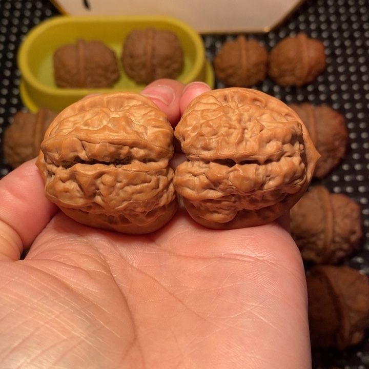 文玩核桃把件四开八腿肌肉蛙