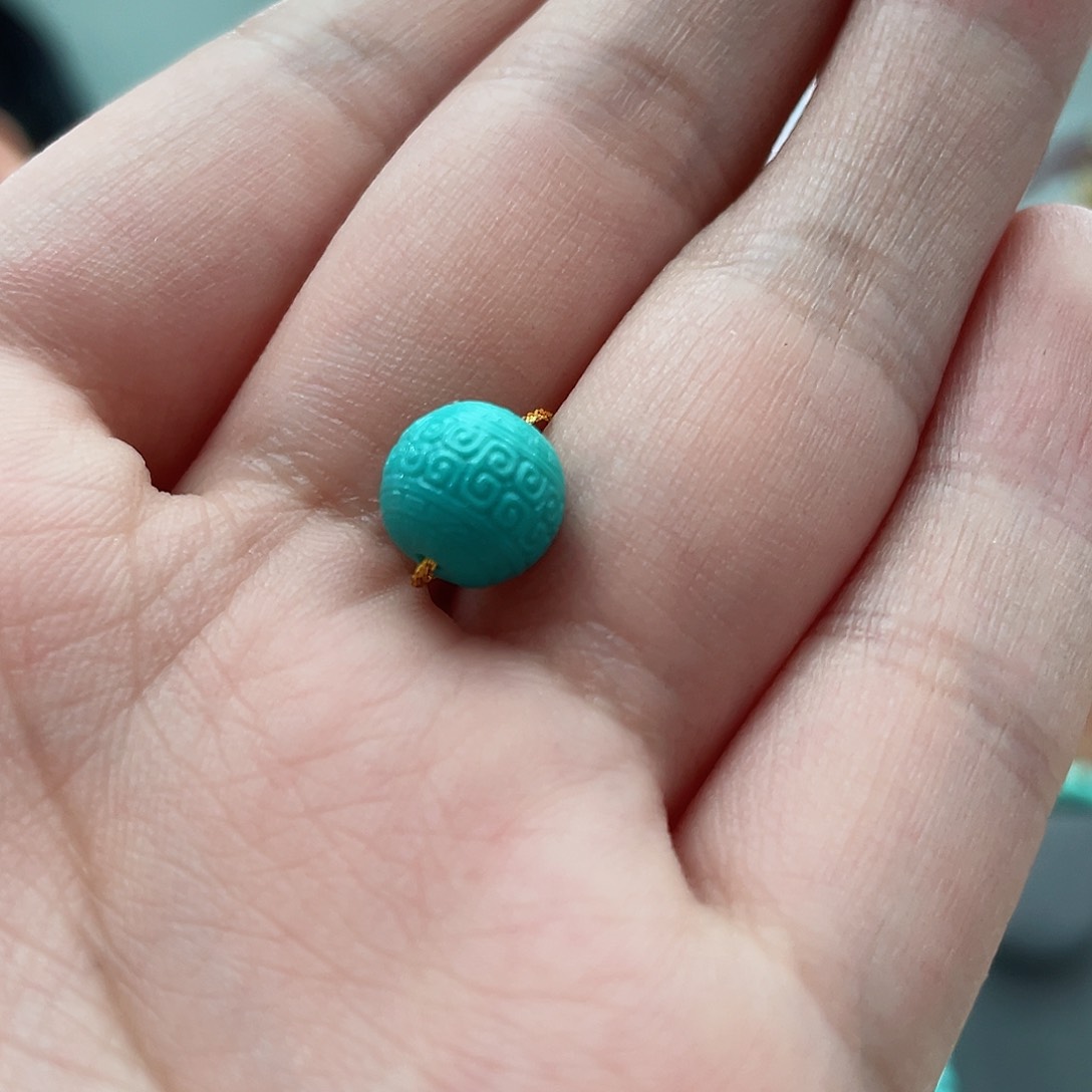 绿松石颈饰未镶嵌