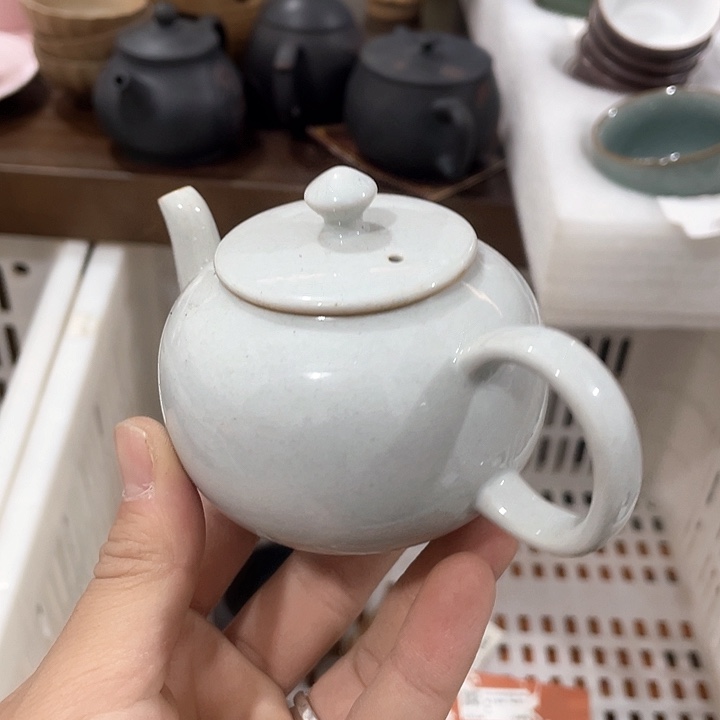 陶瓷茶具全部清清完回家过年