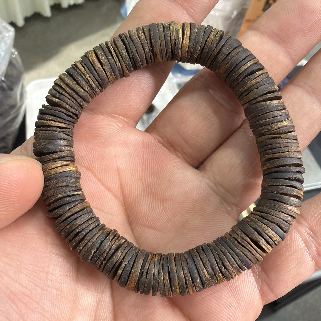 沉香卡10mm片片珠单圈手串11克➕