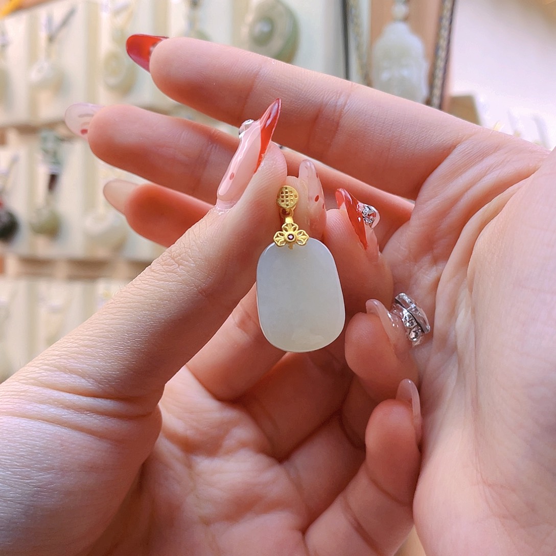 和田玉吊坠(赠链)银S925镀金镶嵌青****