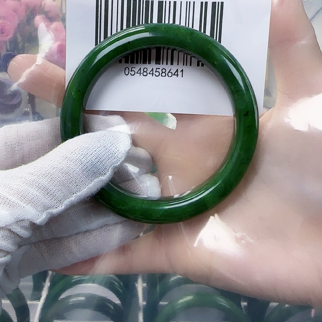 和田玉（碧玉）手镯未镶嵌58包容