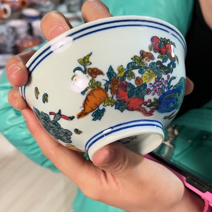 瓷片////////直径12.5厘米。绿