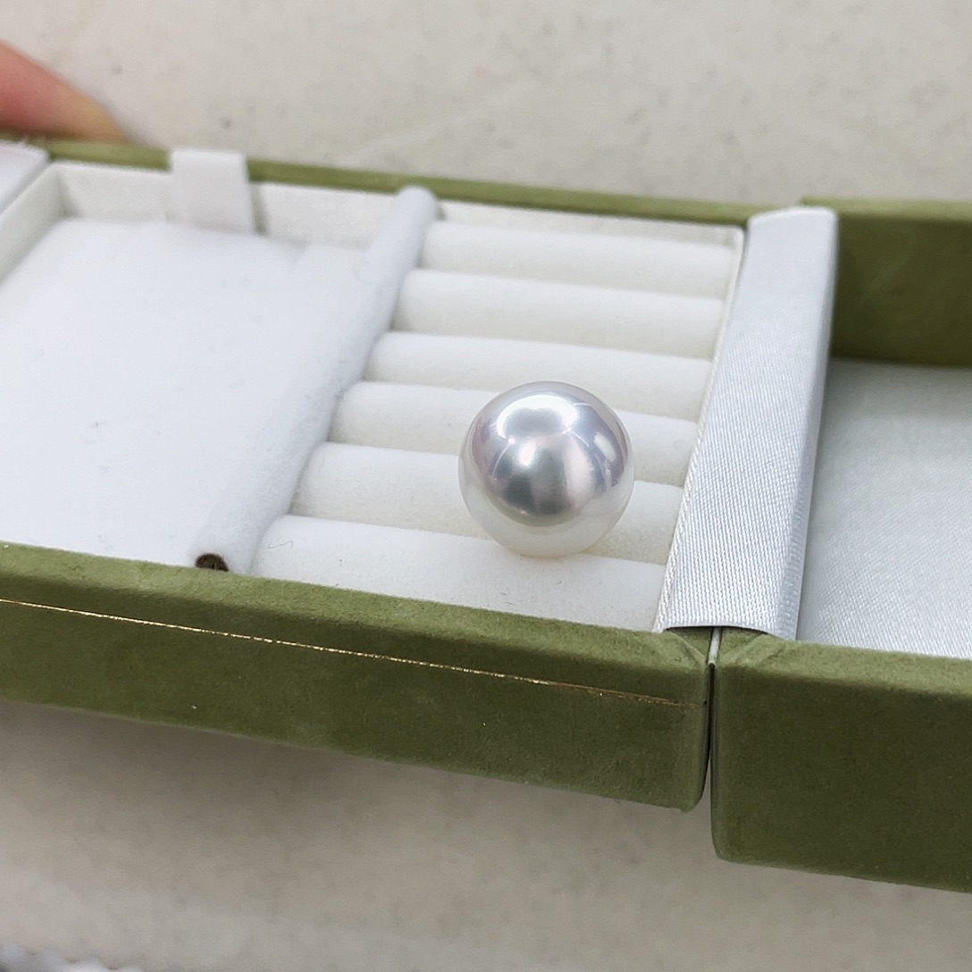 海水珍珠耳饰未镶嵌言****?14-15澳白单珠