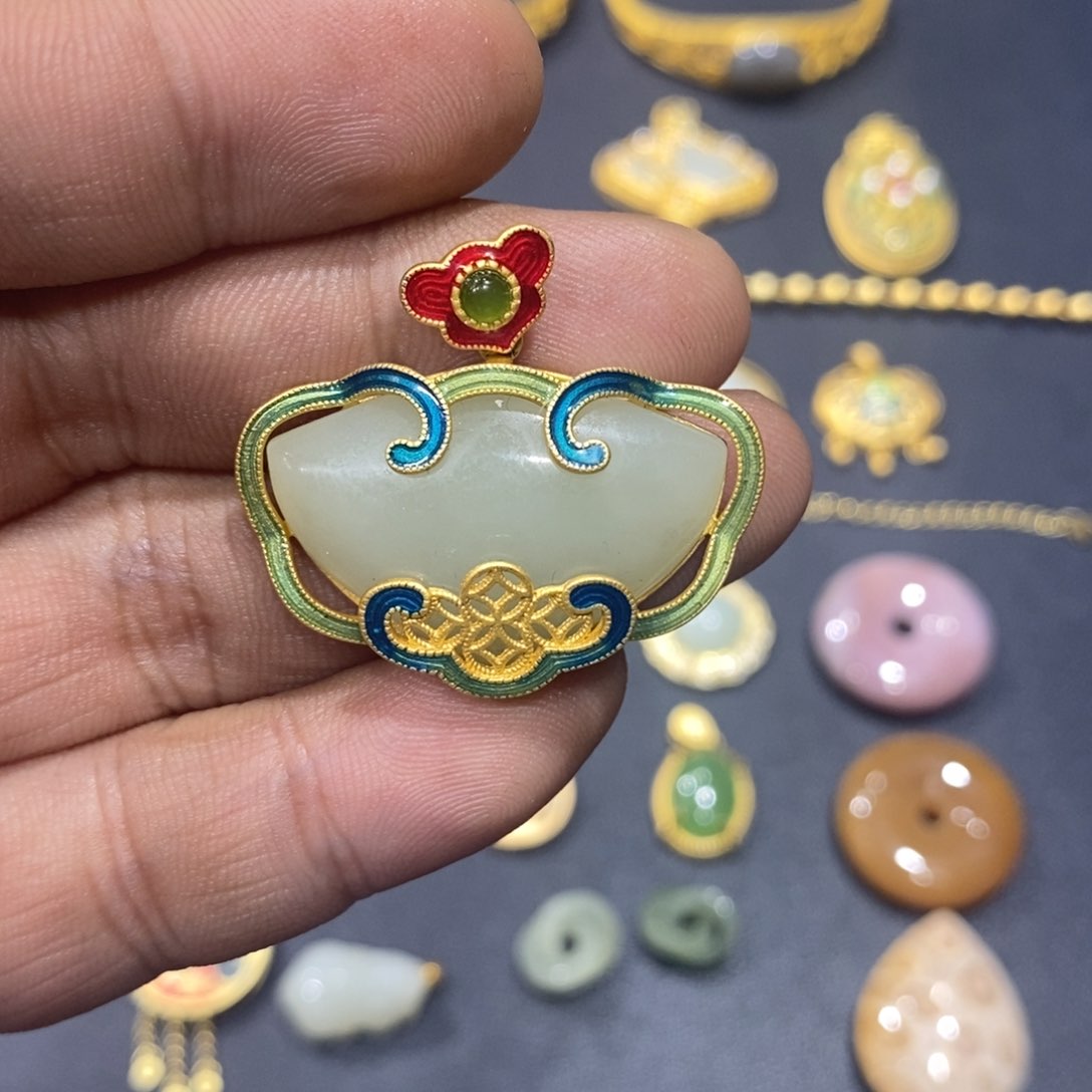 和田玉颈饰银S925镀金镶嵌