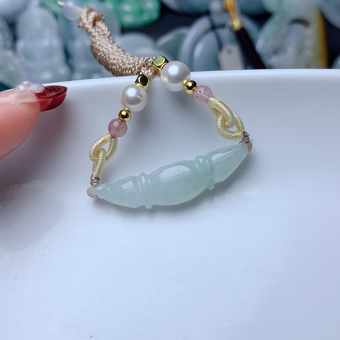 翡翠颈饰未镶嵌3177。