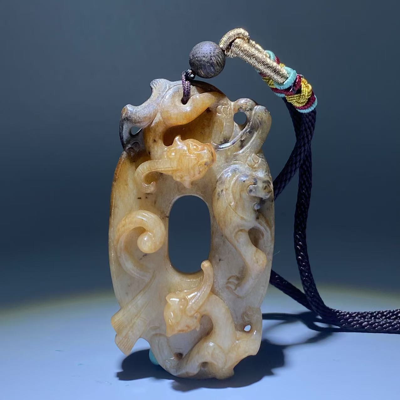 明-古玉螭龙守护玉璧2503120060