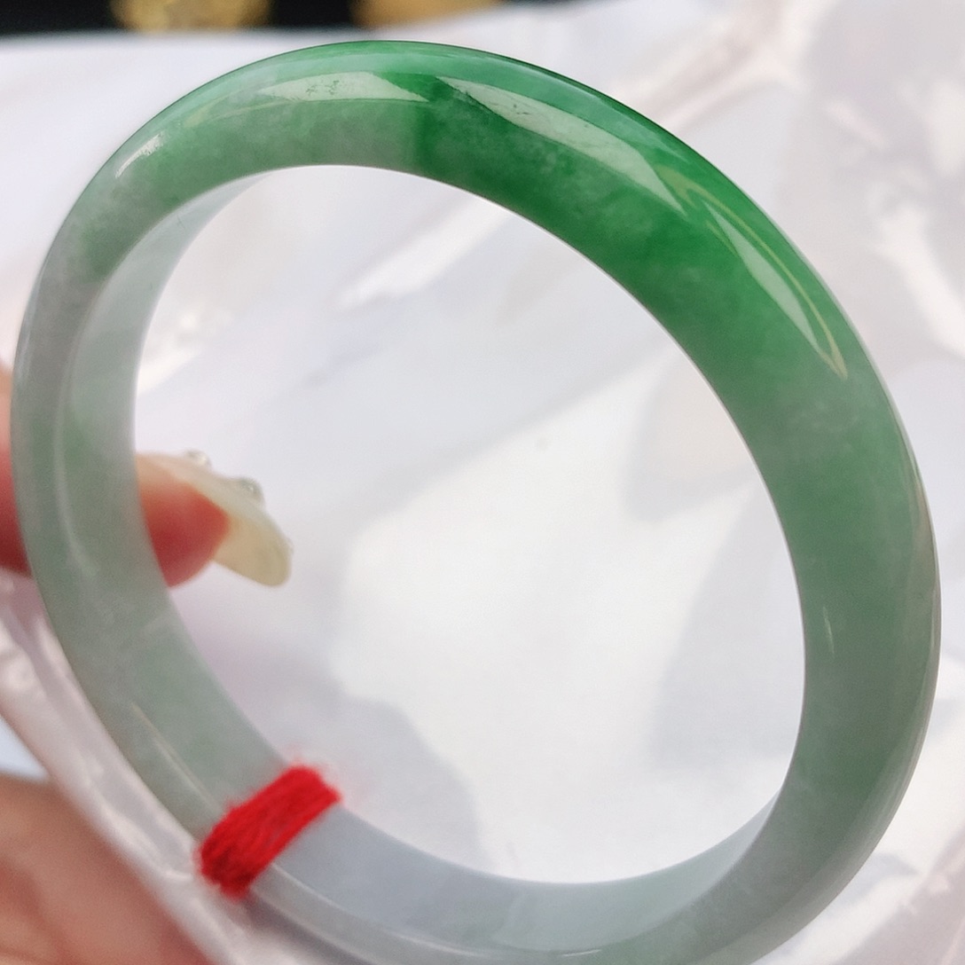 翡翠手镯未镶嵌53圈口150015