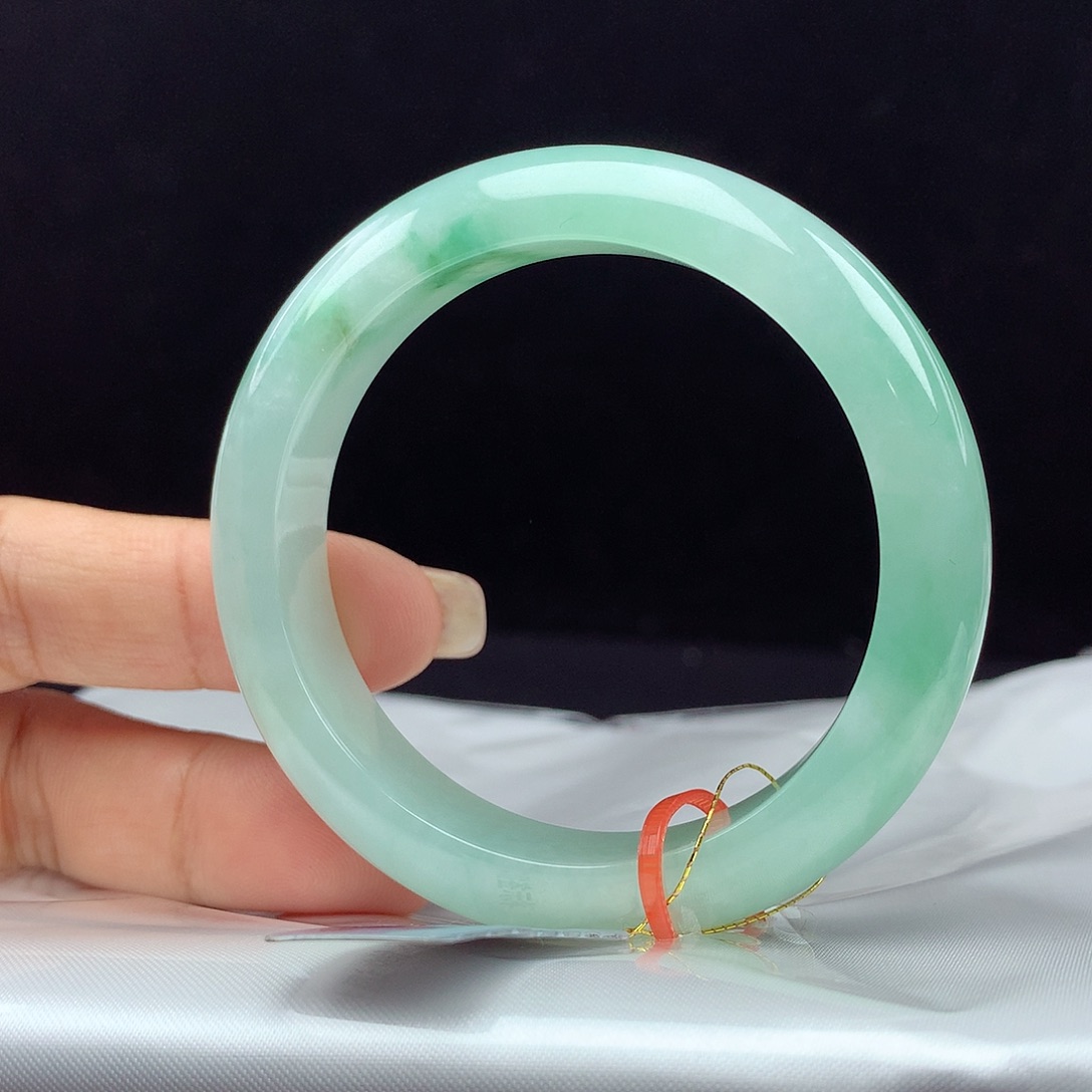 翡翠手镯未镶嵌51圈 0579