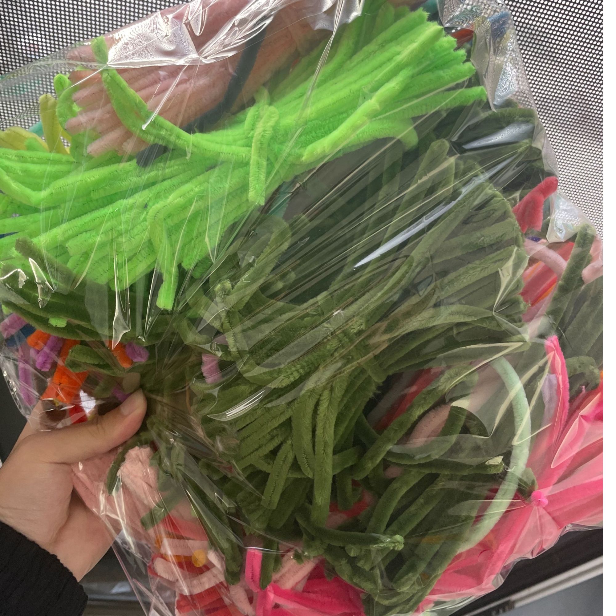 瑕疵扭扭棒，仅剩五单，一包800g颜色随机