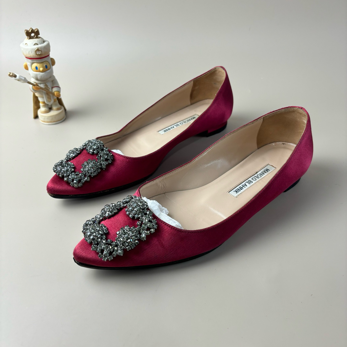 95新 MANOLO BLAHNIK/莫罗·伯拉尼克 红色钻扣低跟36.5码 YLP3092