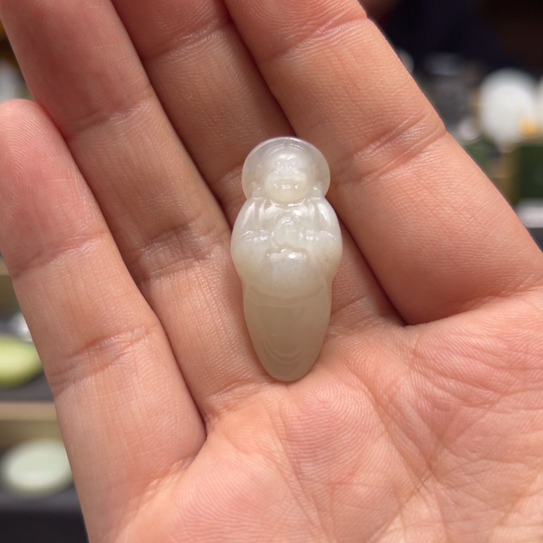 第***4和田玉未镶嵌挂件