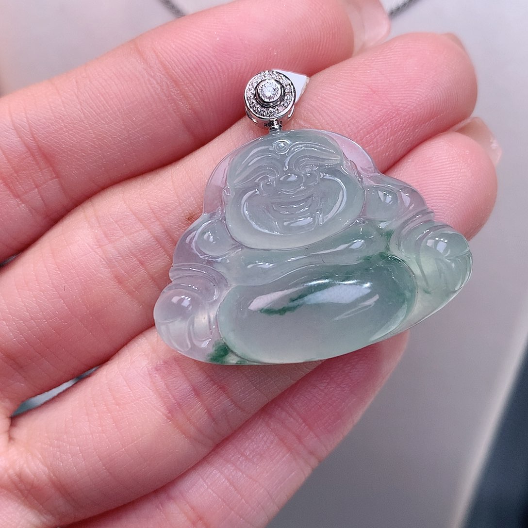 颈饰18K金镶嵌翡翠冰胶飘花佛公