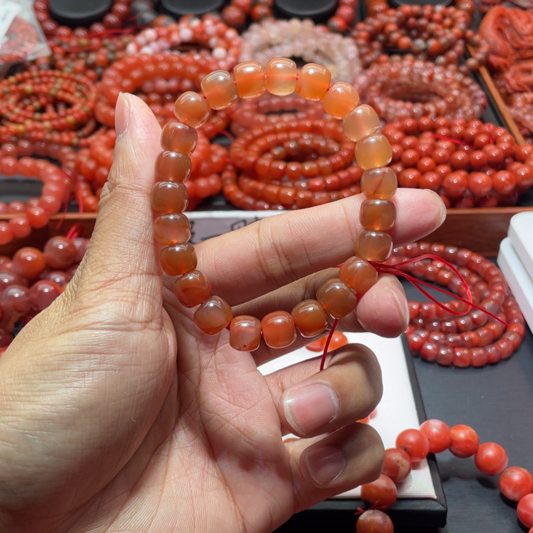 南红玛瑙手链未镶嵌