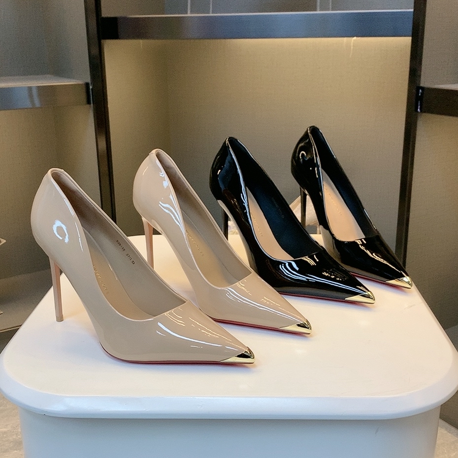 金属头高跟鞋女2025春款小众法式尖头细跟单鞋少女时尚漆皮宴会鞋