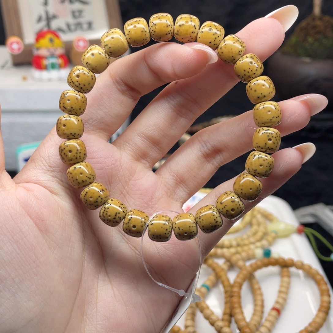 吊坠星月菩提H6 星点货