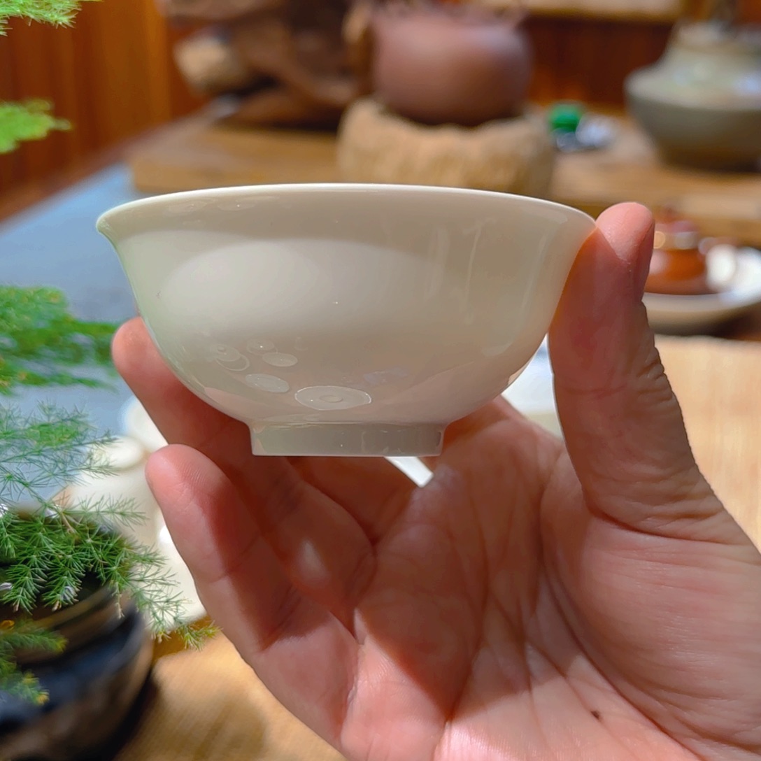 微澜定瓷 宫碗内刻莲纹80cc