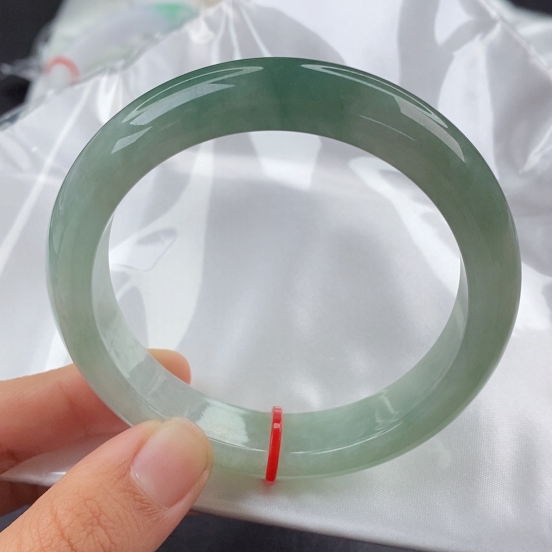 翡翠手镯未镶嵌58.8正圈