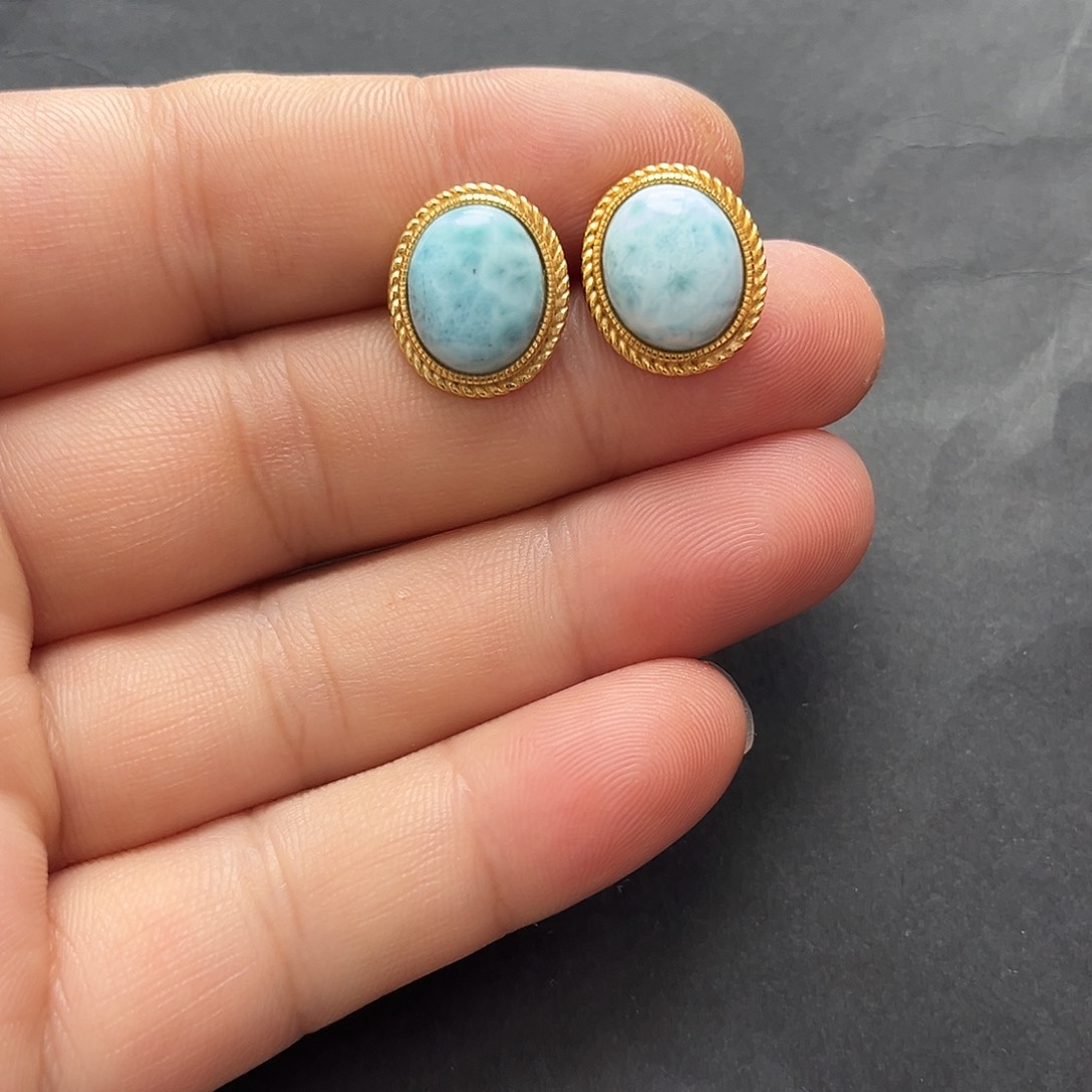 针钠钙石（海纹石）足银镶嵌耳饰