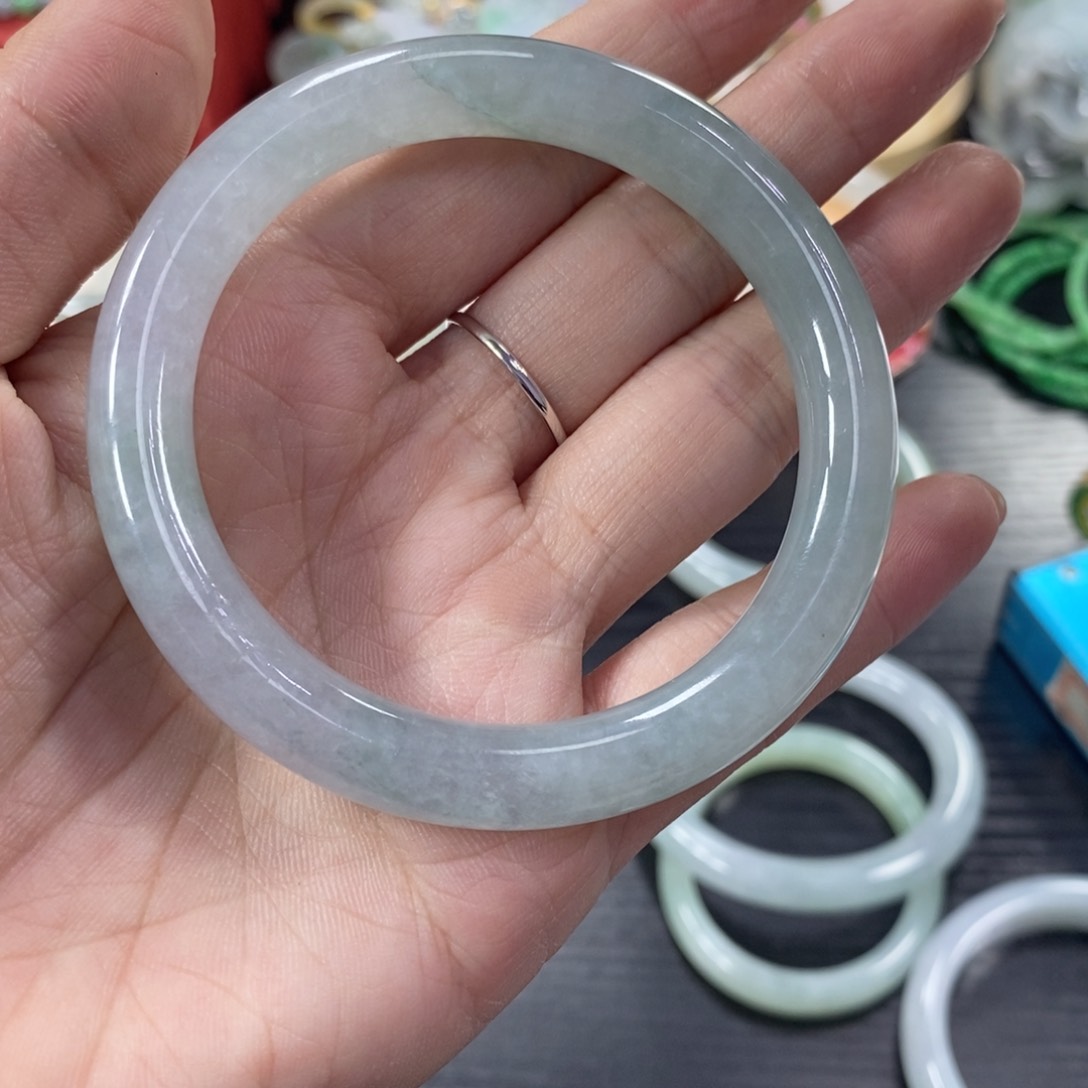 翡翠手镯未镶嵌N**楠天然翡翠