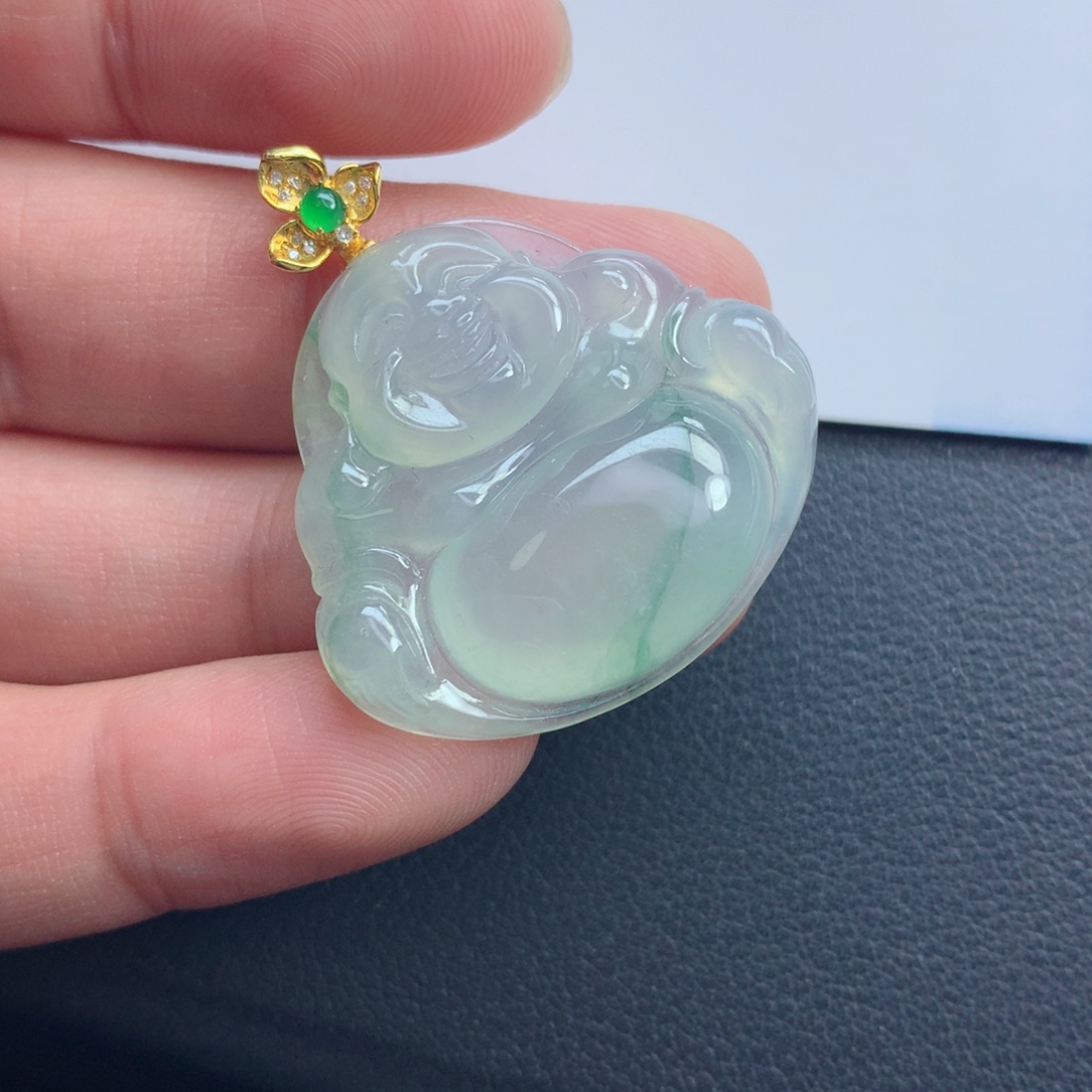 翡翠颈饰未镶嵌佛公