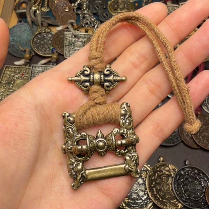 藏传文玩九宫如图