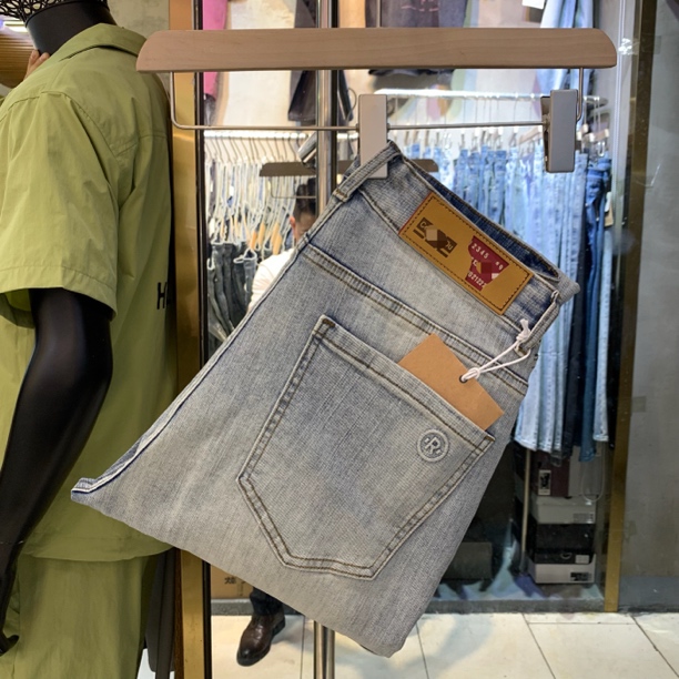 2025 新款 牛仔裤 （高级）