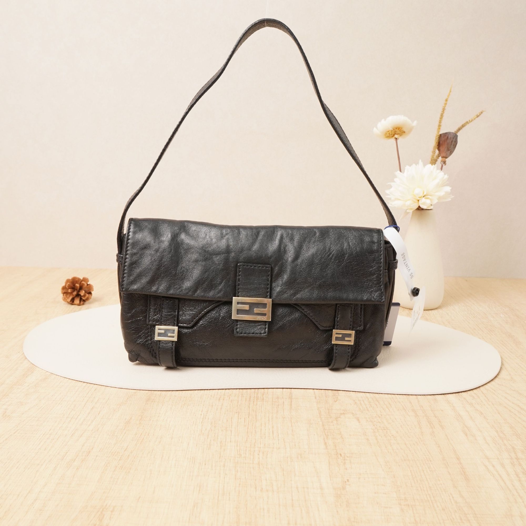 95新 FENDI/芬迪 机车法棍黑金油蜡皮