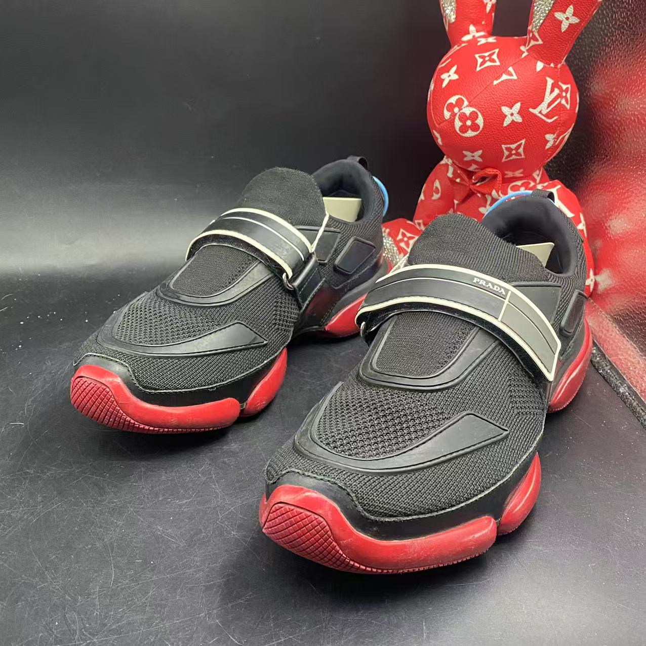 95新 Prada/普拉达 【聚星福利】黑红网面云朵运动鞋39.5码ddm1740