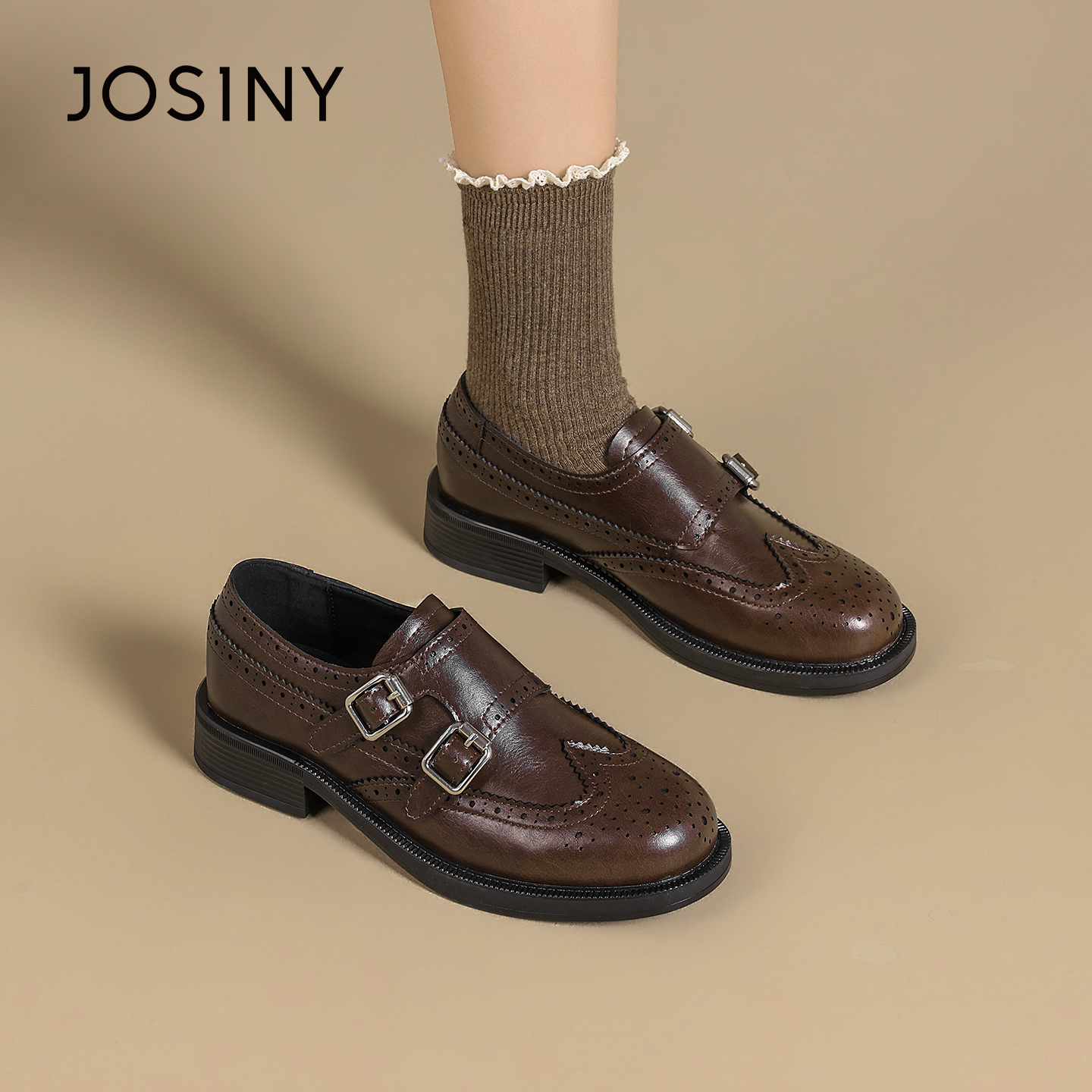 卓诗尼2025冬春款巴洛克复古英伦风平底金属扣乐福鞋皮鞋