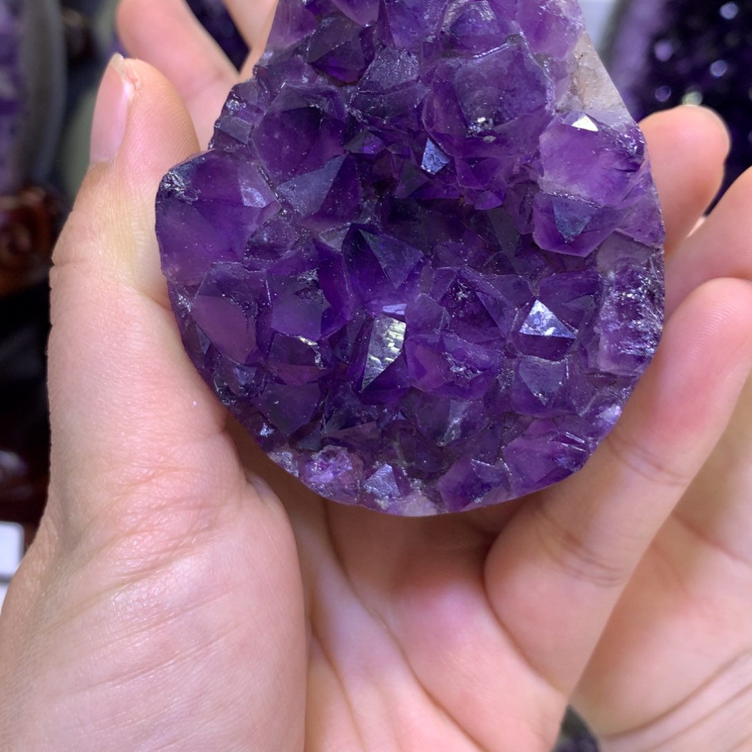 紫晶大型摆件（非配饰）未镶嵌