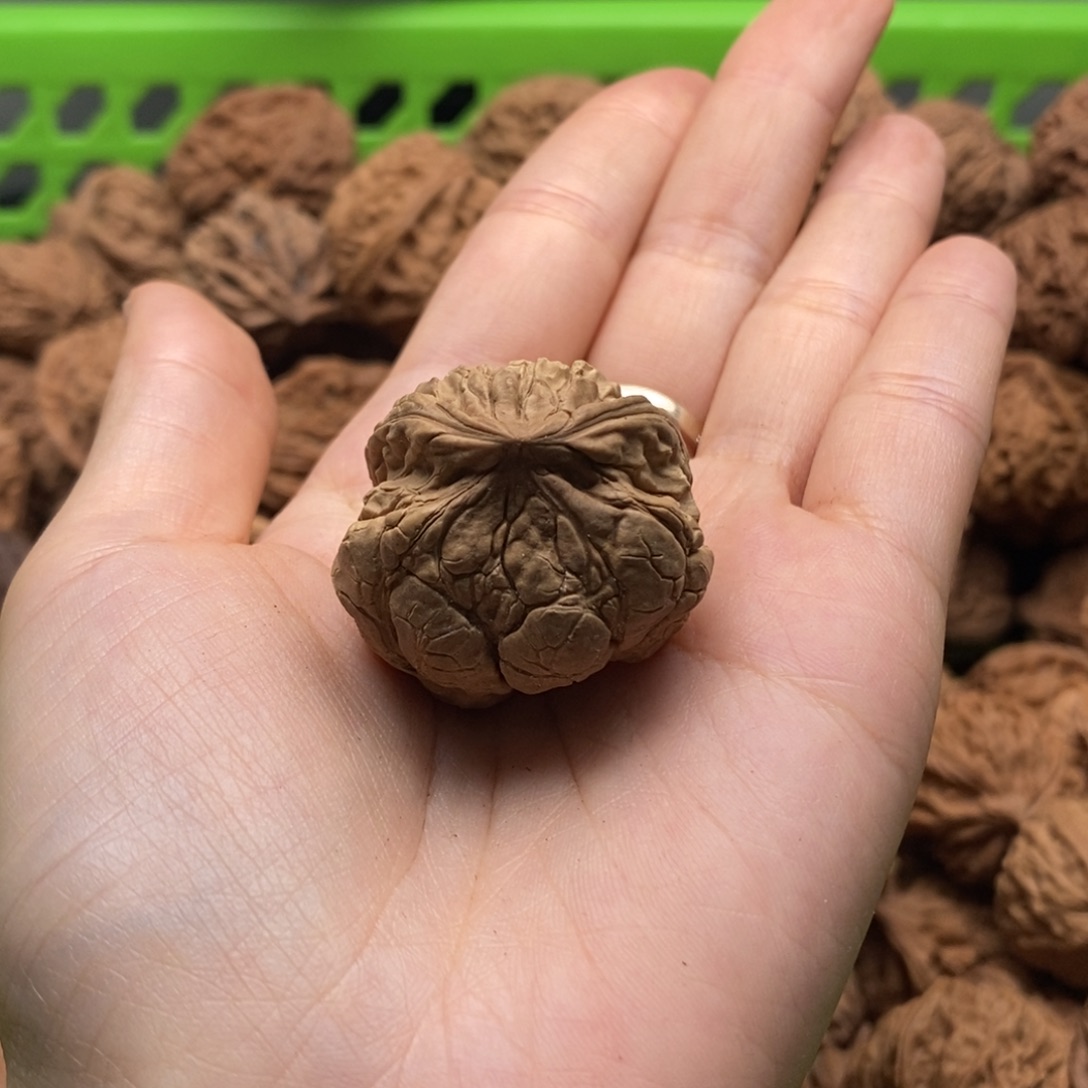 K***S文玩核桃把件定制商品不退不换