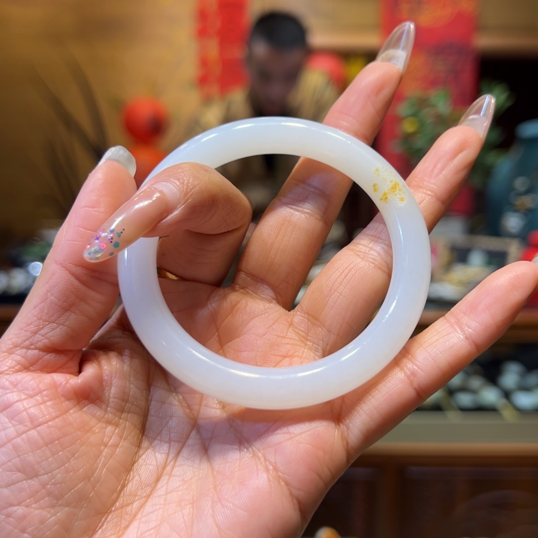 和田玉手镯未镶嵌55