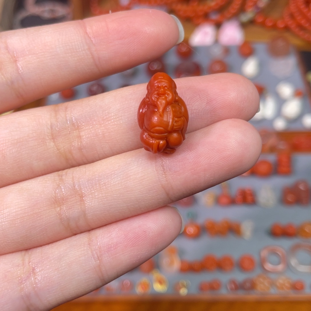 南红玛瑙未镶嵌财神