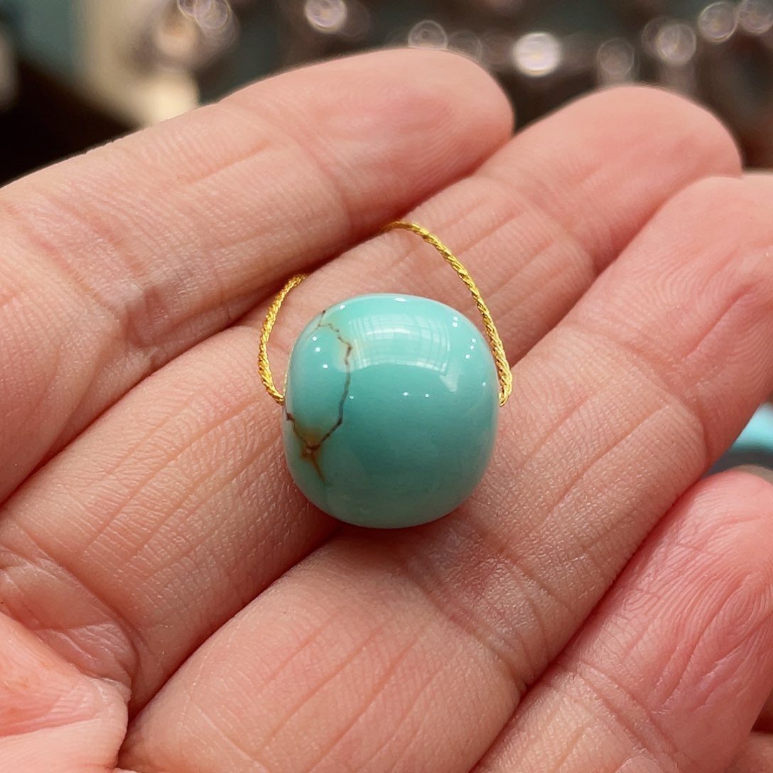 绿松石颈饰未镶嵌