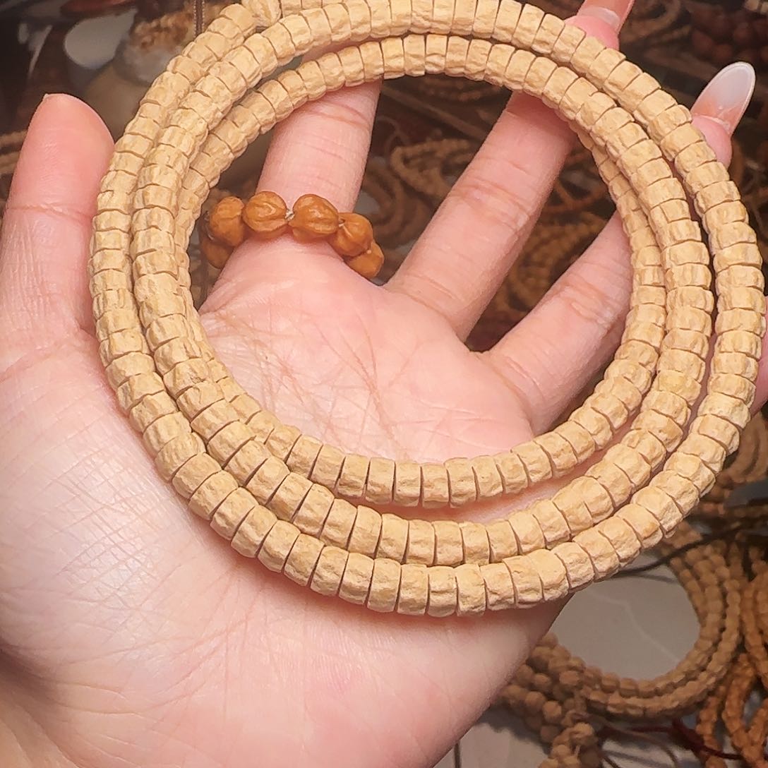 柏香籽/百香籽吊坠云**?