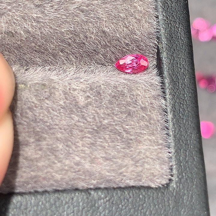 裸石尖晶石天然尖晶石