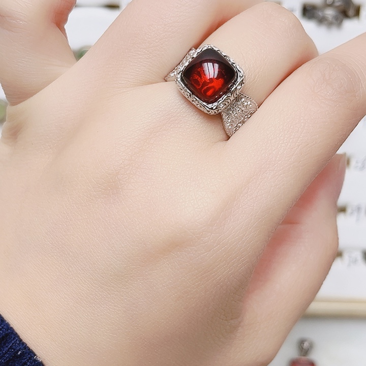 血珀银S925镶嵌戒指