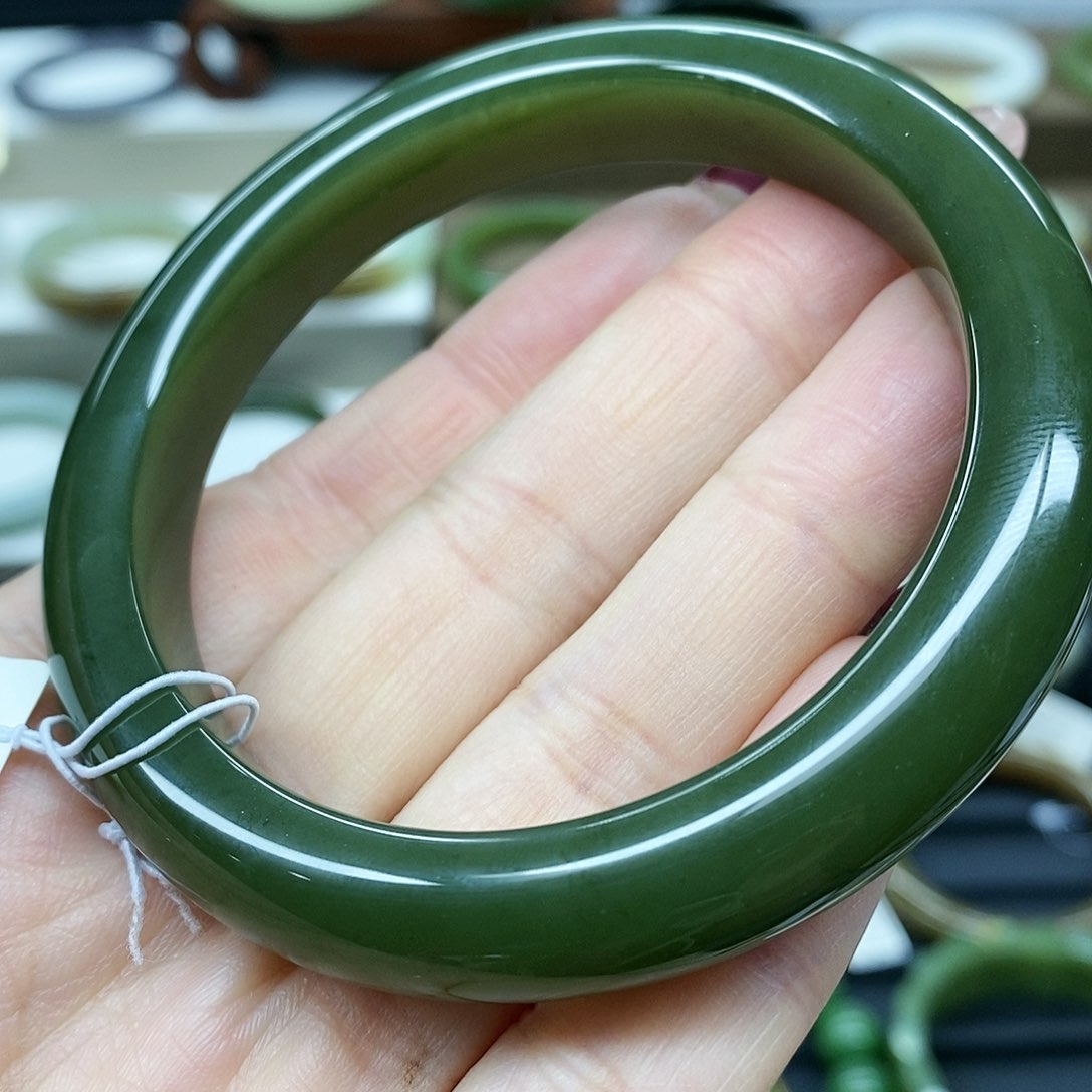 【闪购商品】和田玉手镯未镶嵌