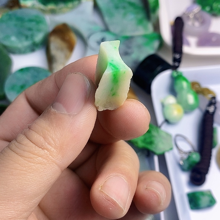 翡翠散珠天然翡翠A货挂件