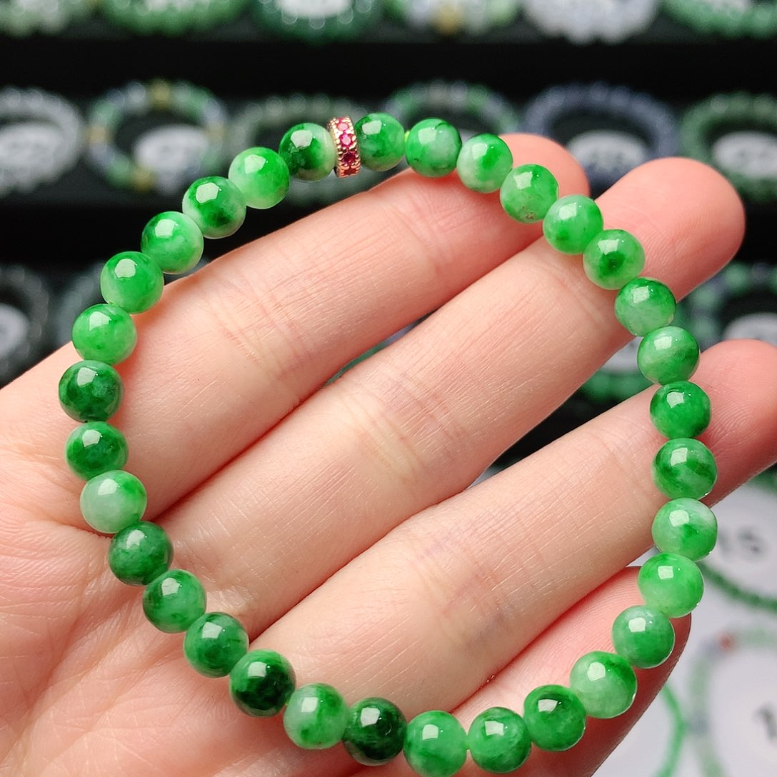 翡翠手链未镶嵌翡翠