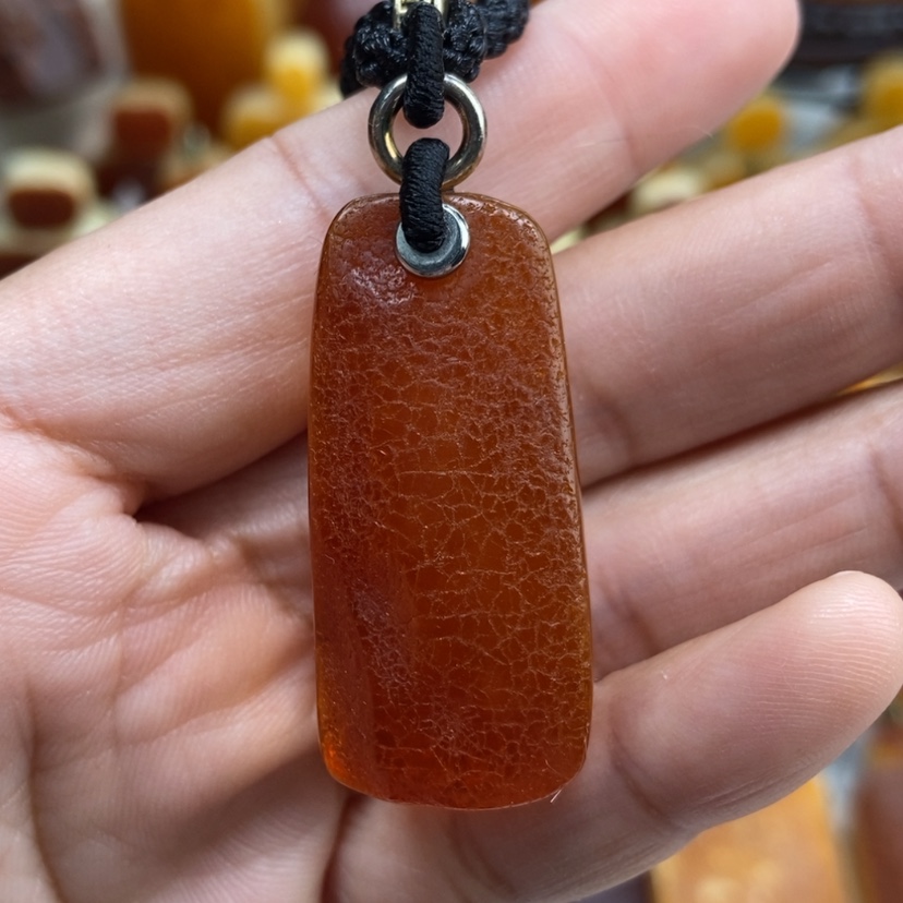 【闪购商品】琥珀颈饰未镶嵌