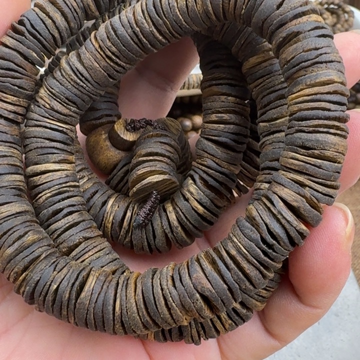 汐***汐手串沉香乌身手串66克