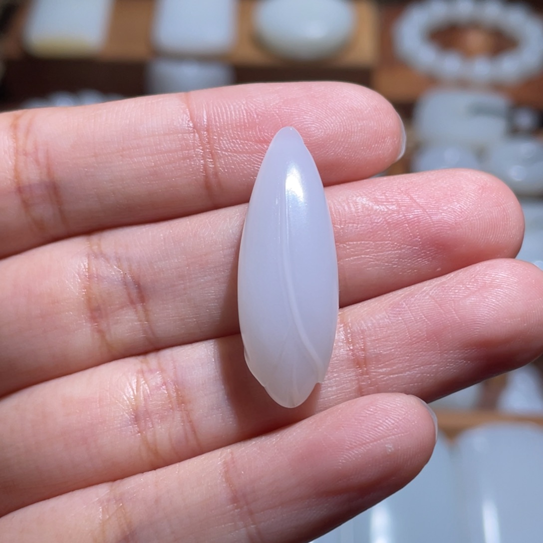 未镶嵌手链和田玉玉兰花