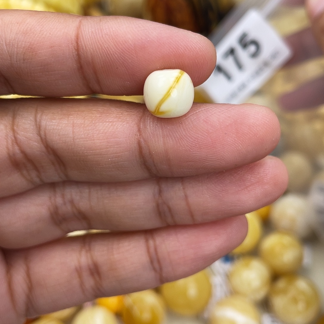 蜜蜡未镶嵌珠宝奇石9.5沁色