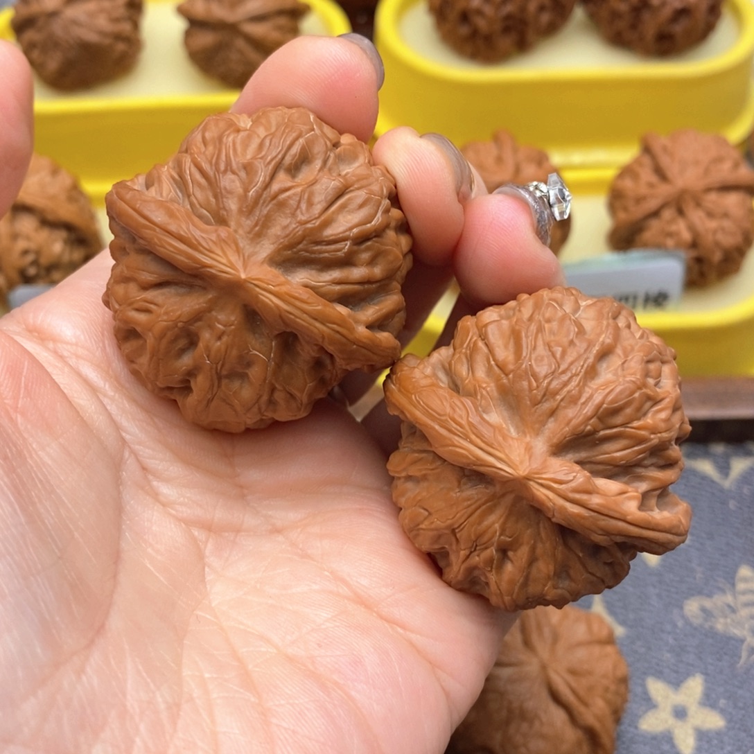 文玩核桃把件322号金麒麟