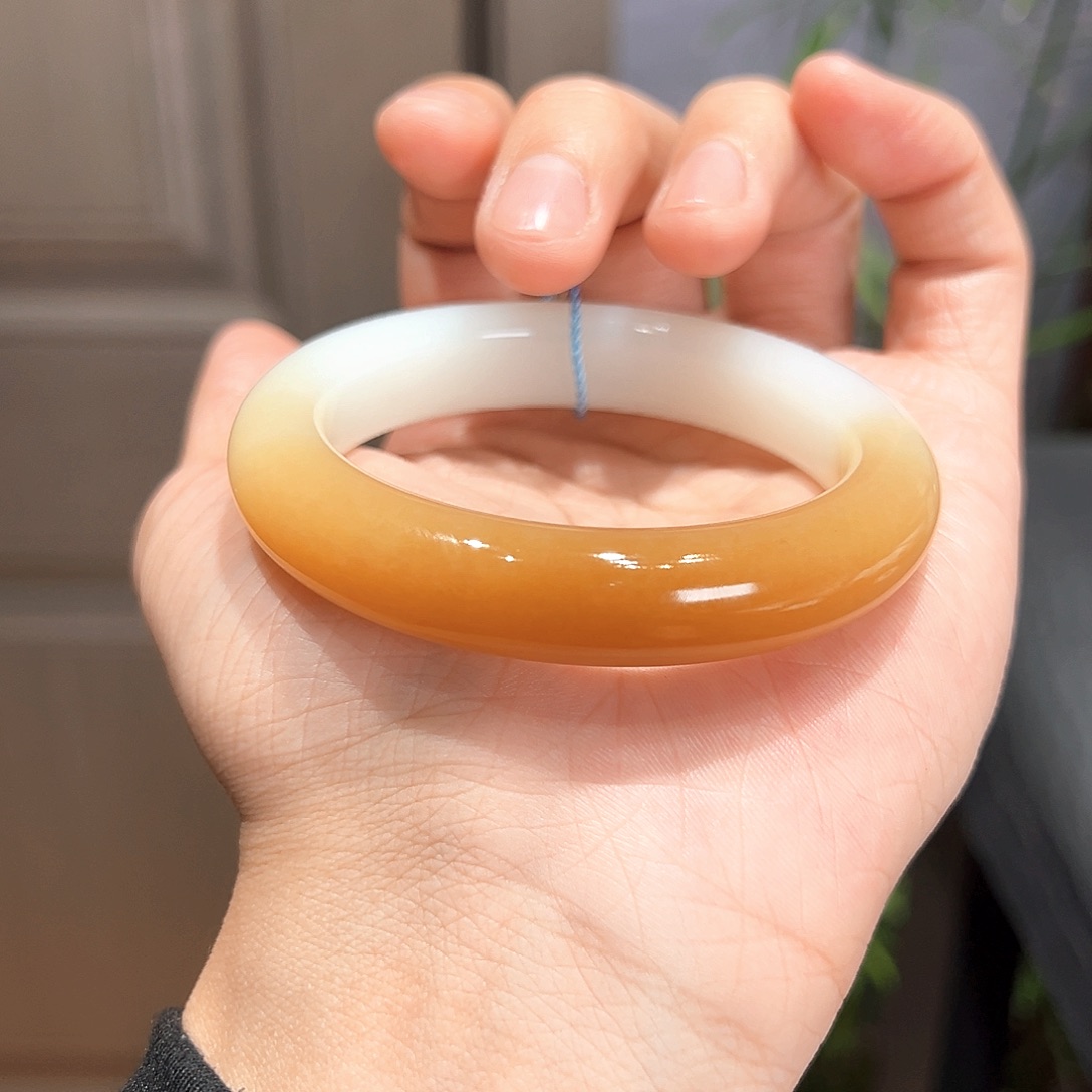 和田玉手镯56.57未镶嵌