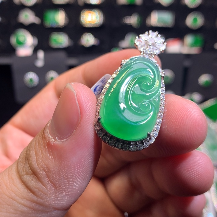 【闪购商品】翡翠吊坠(不含链)银S925镶嵌如意